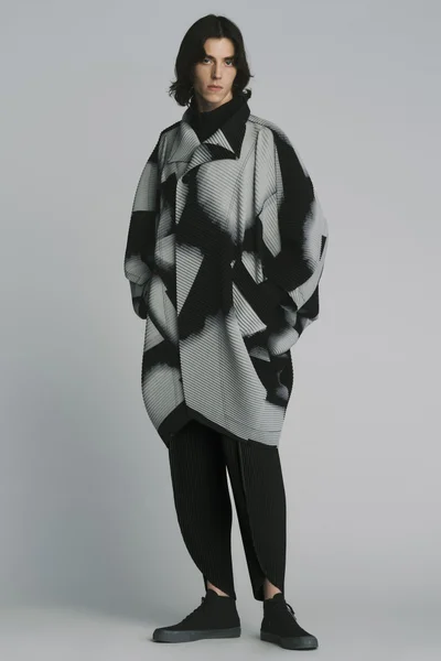 Look 28